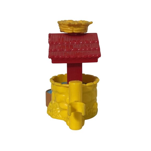Fisher Price Little People Farm Wishing Well - Picture 5 of 7